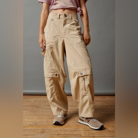 BDG Pants & Jumpsuits Nwt Bdg Rih Baggy Cargo Pant Poshmark